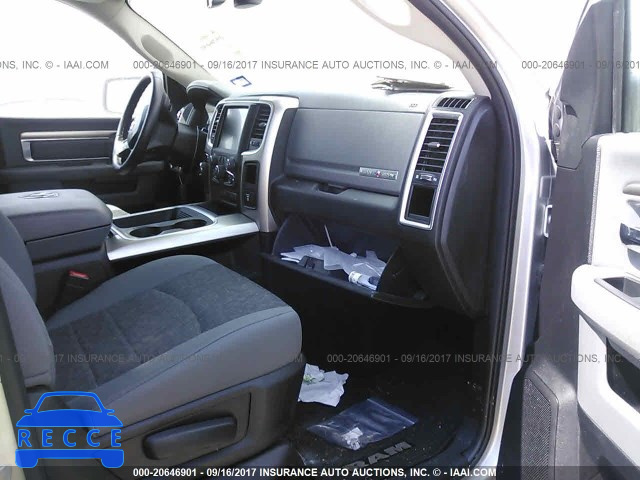 2016 RAM 1500 3C6RR6LT2GG320147 image 4