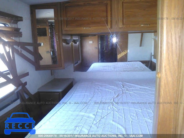 1999 FREIGHTLINER CHASSIS X LINE MOTOR HOME 4UZHXFBC4XCB80874 image 5