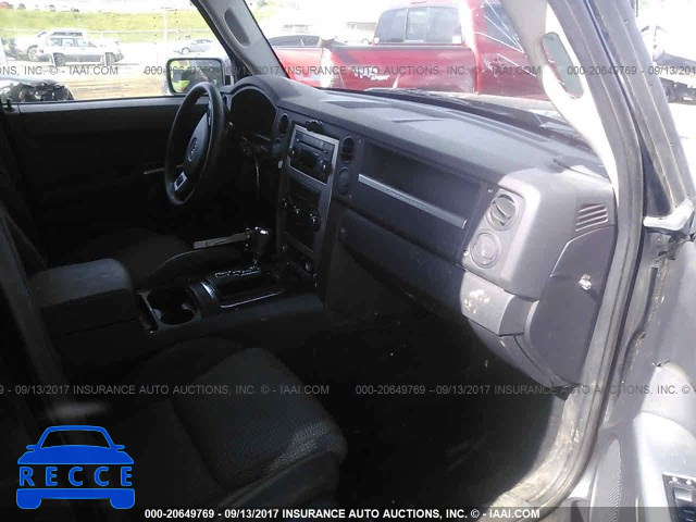 2008 JEEP COMMANDER SPORT 1J8HG48K08C133081 зображення 4