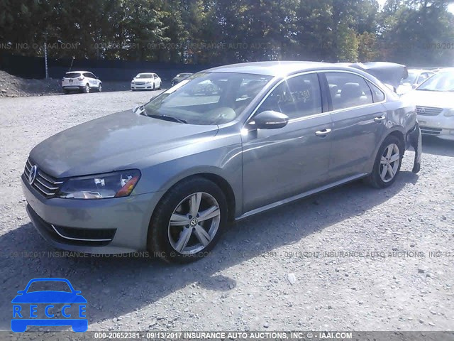 2012 Volkswagen Passat 1VWBP7A37CC095601 Bild 1