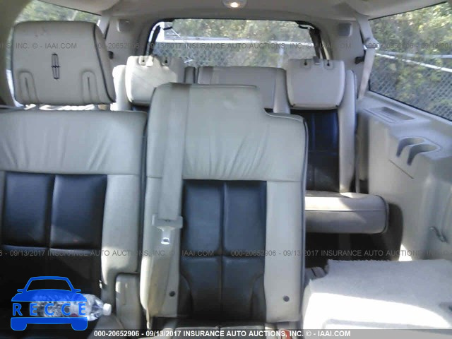 2010 Lincoln Navigator 5LMJJ3H59AEJ02316 Bild 7