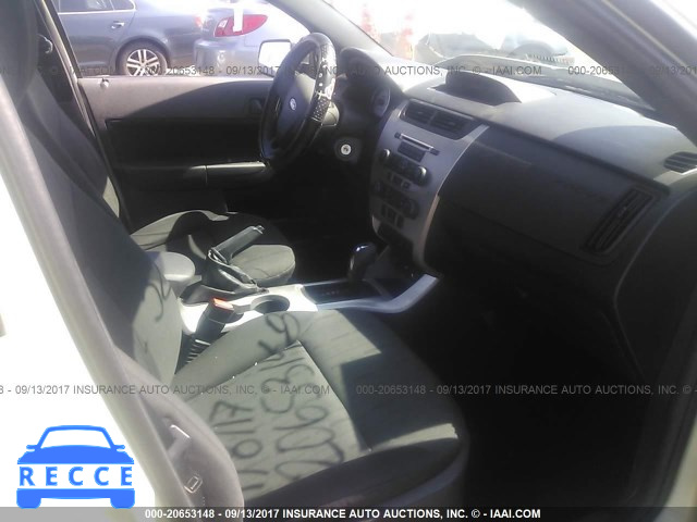 2010 Ford Focus 1FAHP3FN7AW196705 image 4
