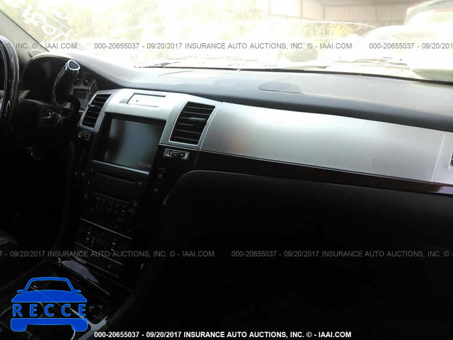 2009 Cadillac Escalade LUXURY 1GYFK23229R125422 image 4