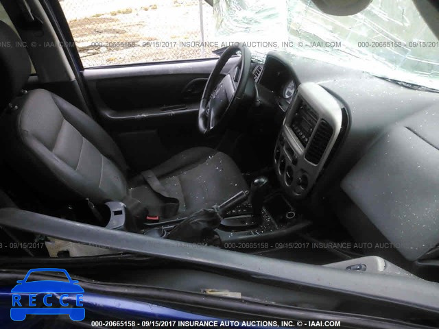2005 Ford Escape 1FMYU93155KB01638 image 4