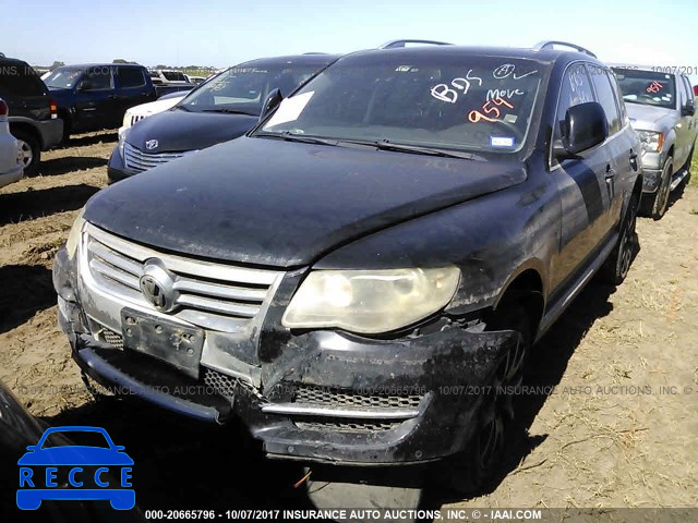 2008 Volkswagen Touareg 2 V8 WVGCB77L18D042712 image 1