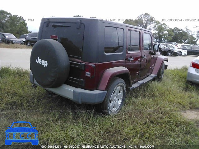 2010 Jeep Wrangler Unlimited SAHARA 1J4BB5H10AL130867 зображення 3