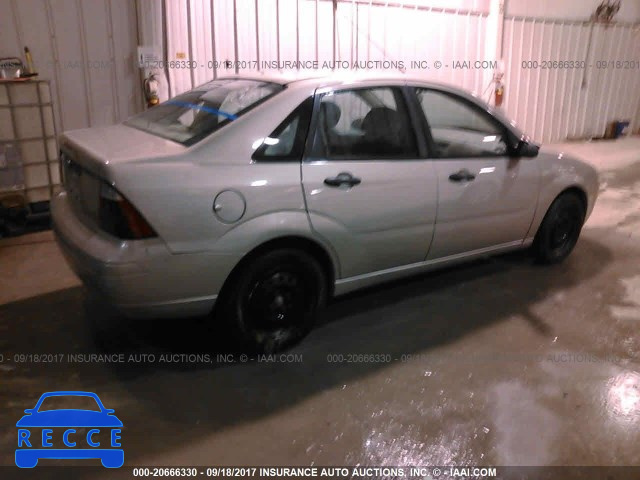 2007 Ford Focus 1FAFP34NX7W359673 image 3