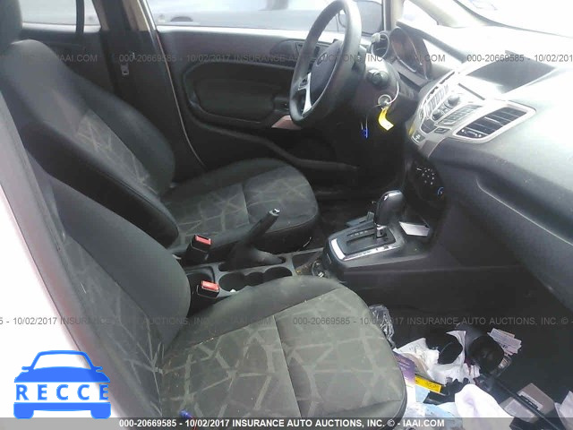2011 Ford Fiesta 3FADP4EJ8BM160123 Bild 4