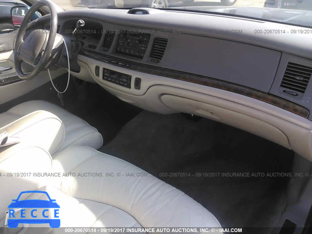 1997 Lincoln Town Car EXECUTIVE 1LNLM81WXVY603299 зображення 4