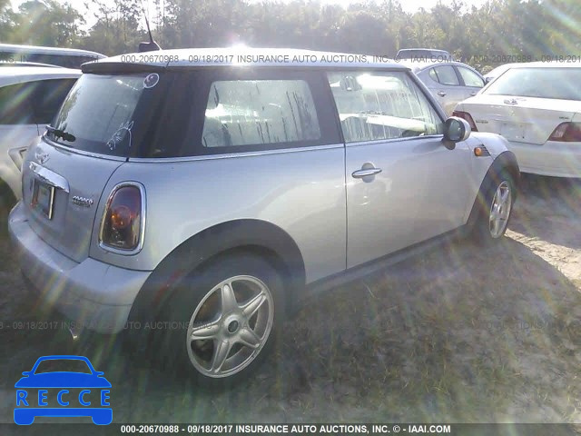 2010 Mini Cooper WMWMF3C51ATZ67514 image 3