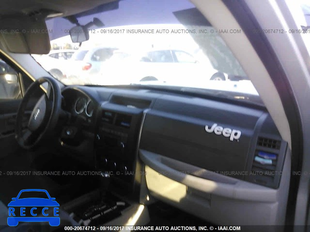 2008 Jeep LIBERTY SPORT 1J8GP28K48W235059 image 4