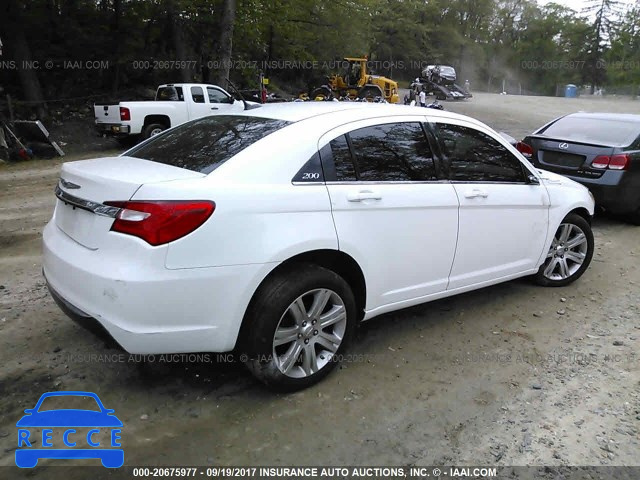 2013 Chrysler 200 1C3CCBAB3DN670252 image 3