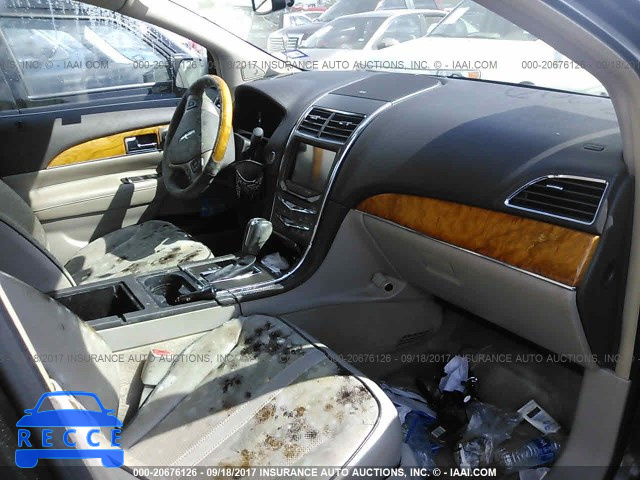2011 Lincoln MKX 2LMDJ6JK8BBJ21250 Bild 4