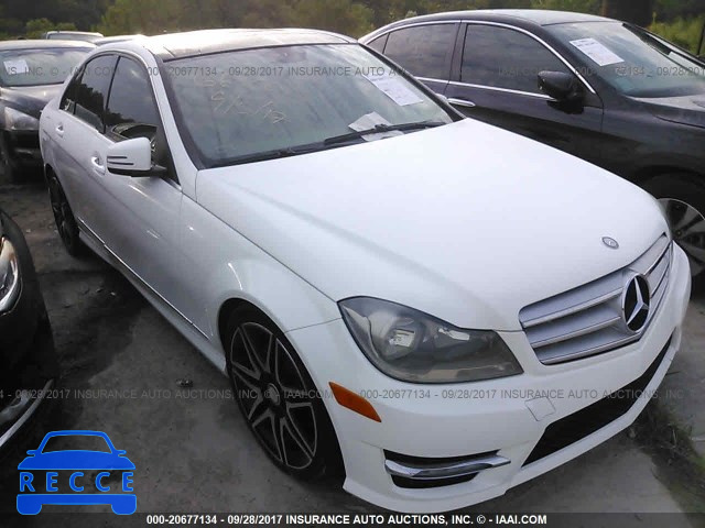 2013 Mercedes-benz C WDDGF4HBXDA771596 Bild 0