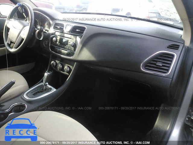 2013 Chrysler 200 1C3CCBBBXDN649526 image 4