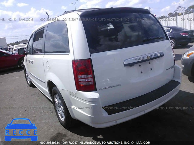 2010 Chrysler Town and Country 2A4RR5D1XAR495001 Bild 2