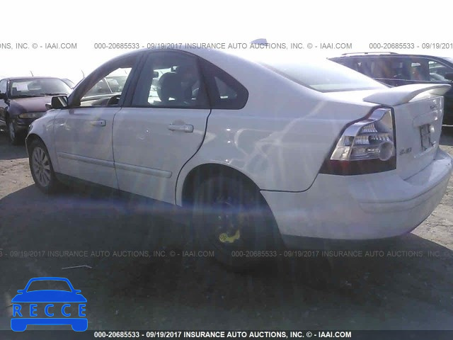 2005 Volvo S40 2.4I YV1MS382X52096325 Bild 2