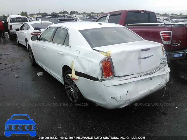 2013 Chrysler 300 2C3CCABG6DH643804 image 2