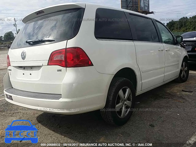 2010 Volkswagen Routan 2V4RW3D15AR406802 image 3