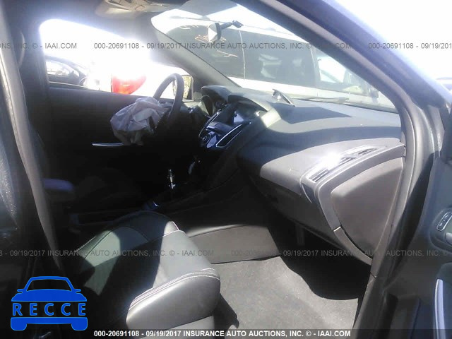 2017 FORD FOCUS 1FADP3L92HL277189 image 4