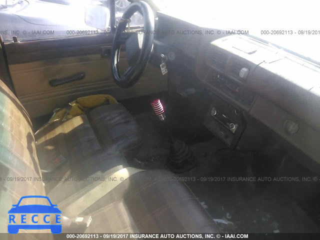 1985 Toyota Pickup JT4RN55DXF0165984 image 4