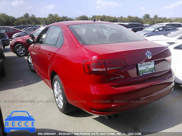 2015 Volkswagen Jetta 3VWD17AJ1FM282697 Bild 2