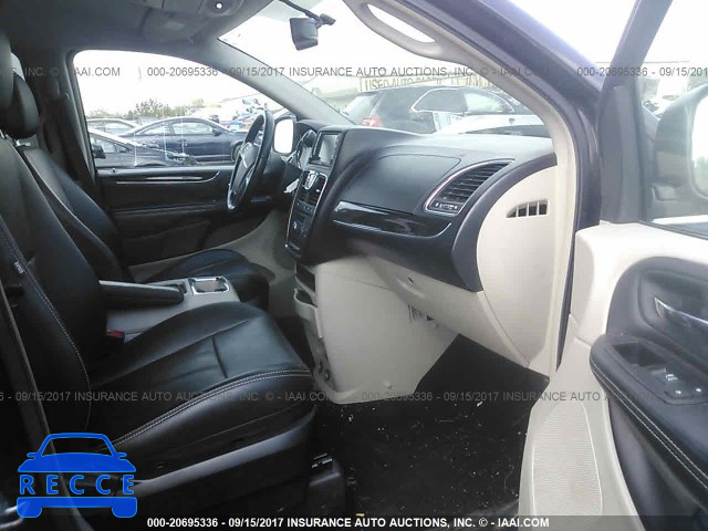 2012 Chrysler Town and Country 2C4RC1BG6CR279429 image 4