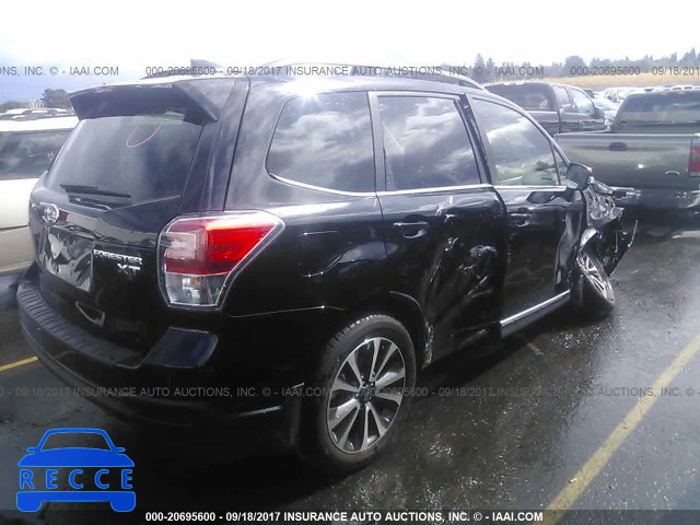 2017 SUBARU FORESTER JF2SJGTC8HH583226 Bild 3
