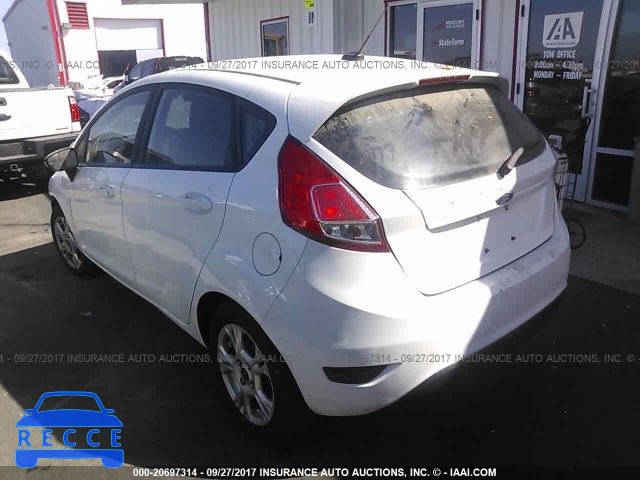 2015 Ford Fiesta 3FADP4EJ5FM222339 Bild 2