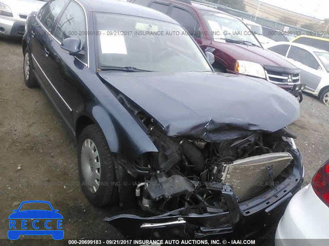 2005 Volkswagen Passat WVWAE63B55P034911 image 0