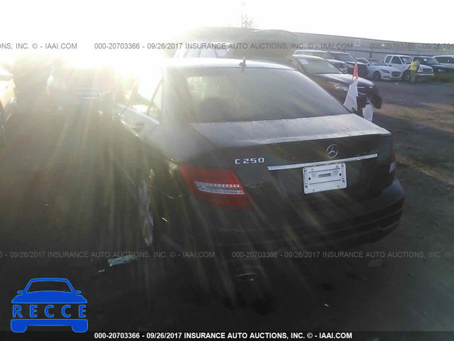 2014 Mercedes-benz C WDDGF4HB2EA952127 image 2