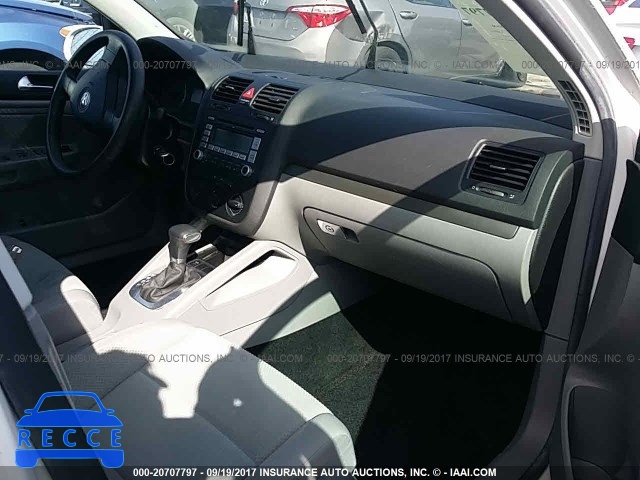 2007 Volkswagen Rabbit WVWDR71K17W040854 Bild 4