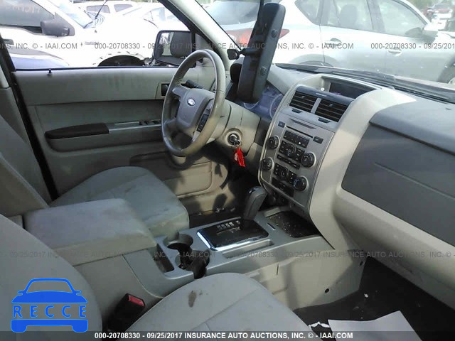 2010 Ford Escape 1FMCU9DG8AKD45839 зображення 4