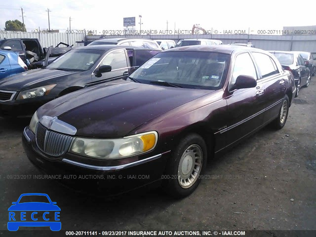 2000 Lincoln Town Car EXECUTIVE 1LNHM81W7YY918376 зображення 1