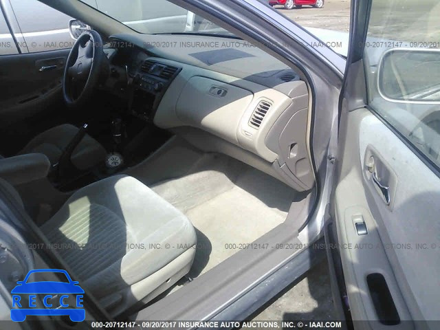 1998 HONDA ACCORD 1HGCG5542WA042336 image 4