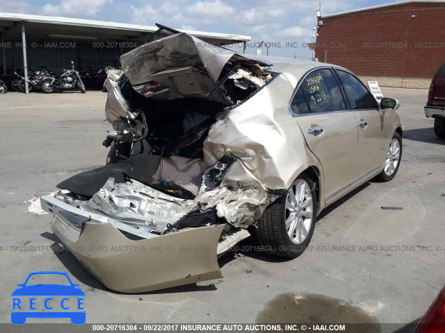 2011 Lexus ES JTHBK1EG7B2420827 Bild 3