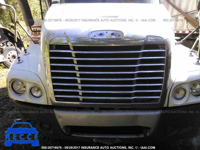 2007 FREIGHTLINER ST120 ST120 1FUJBBCK77LY41807 image 8