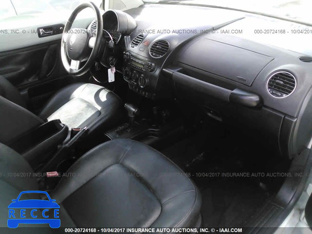 2010 Volkswagen New Beetle 3VWRW3AG9AM029625 image 4