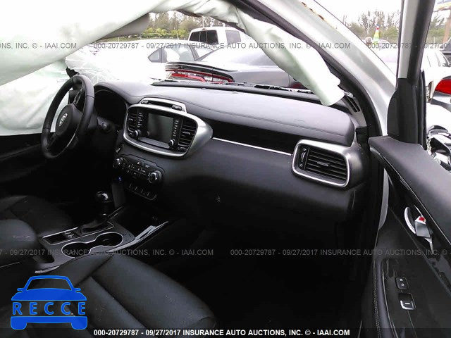 2017 KIA Sorento EX 5XYPH4A51HG281708 image 4