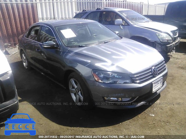 2015 Volkswagen Passat 1VWAT7A32FC089748 image 0