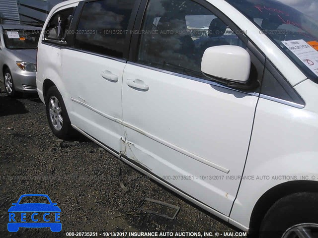 2008 Chrysler Town and Country 2A8HR54P28R136671 зображення 5