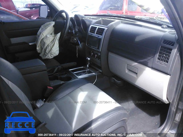 2008 Dodge Nitro SLT 1D8GU58K98W129113 Bild 4