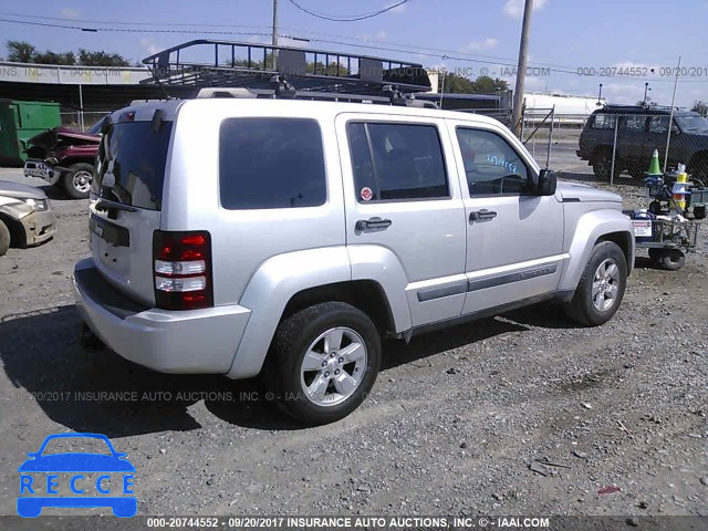 2009 Jeep Liberty 1J8GN28KX9W535051 image 3