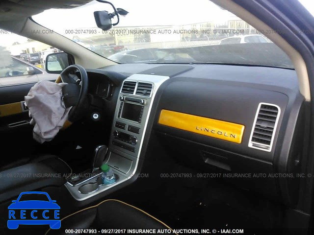 2010 Lincoln MKX 2LMDJ8JC3ABJ20168 image 4