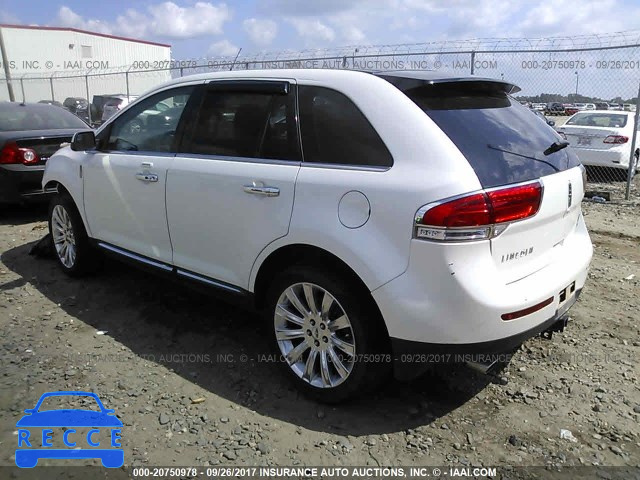 2011 Lincoln MKX 2LMDJ8JK5BBJ21041 зображення 2