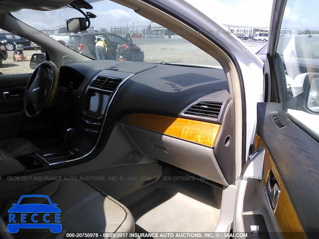 2011 Lincoln MKX 2LMDJ8JK5BBJ21041 зображення 4
