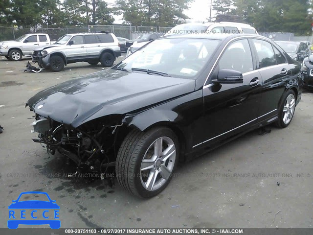 2011 MERCEDES-BENZ C WDDGF8BB7BR158768 image 1