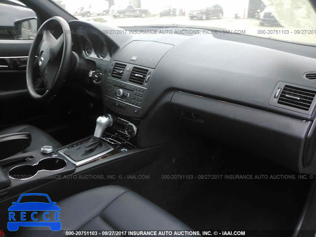 2011 MERCEDES-BENZ C WDDGF8BB7BR158768 image 4