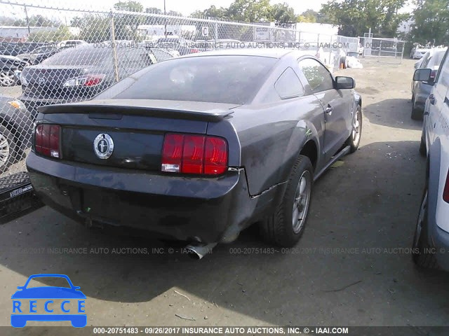 2008 Ford Mustang 1ZVHT80N085120526 image 3