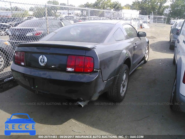 2008 Ford Mustang 1ZVHT80N085120526 Bild 3